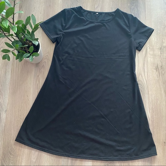 Black T-Shirt Jersey Dress - Picture 2 of 9
